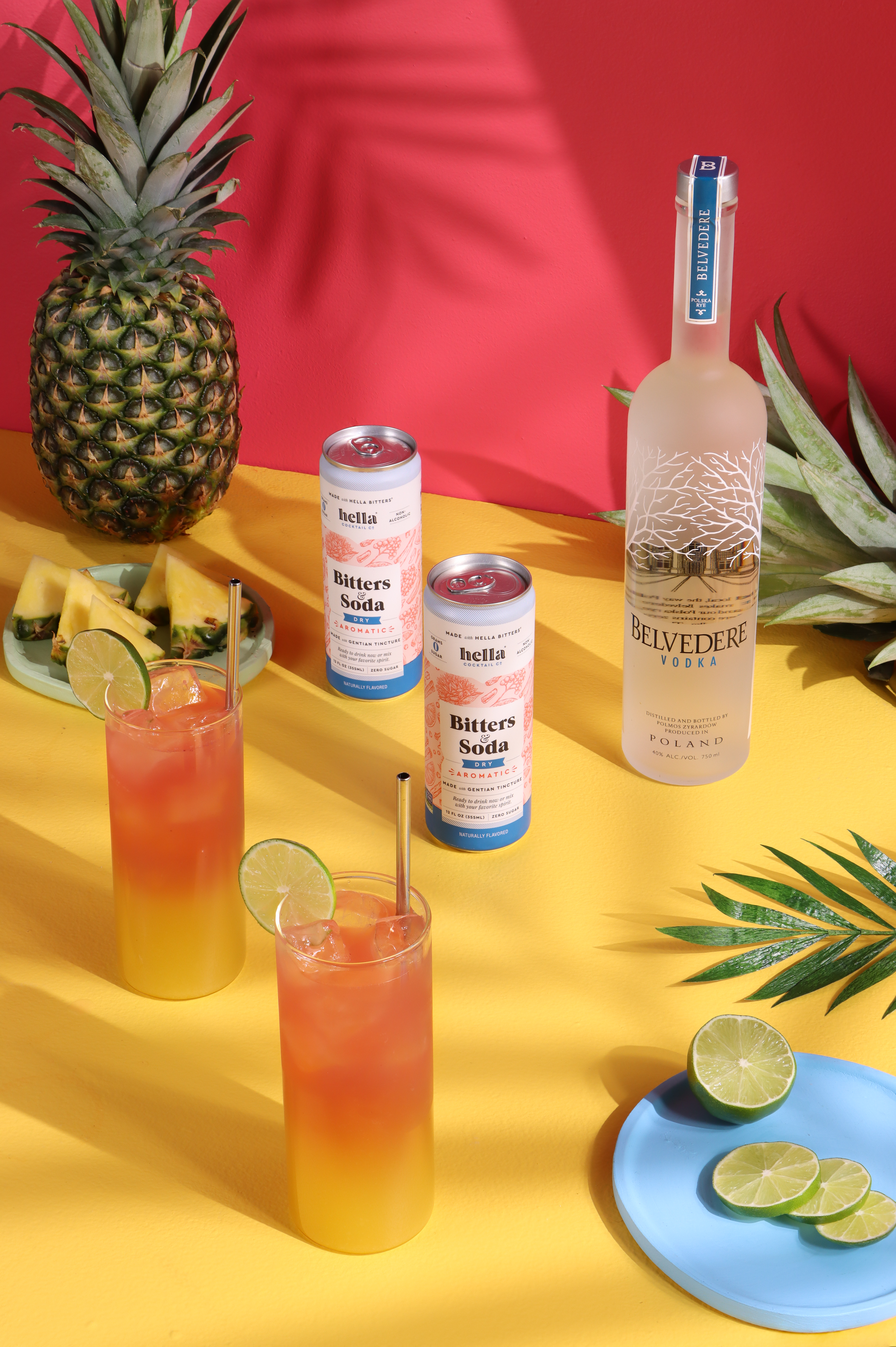 Belvedere's Pineapple Fizz / sunset rose