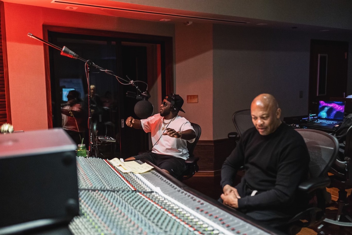 Diddy joins Dr. Dre in the studio