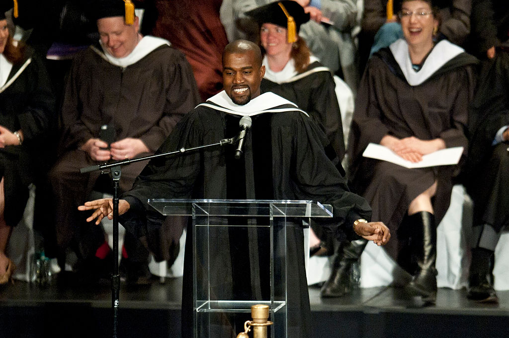 2015 School Of Art Institute Of Chicago Commencement Ceremony