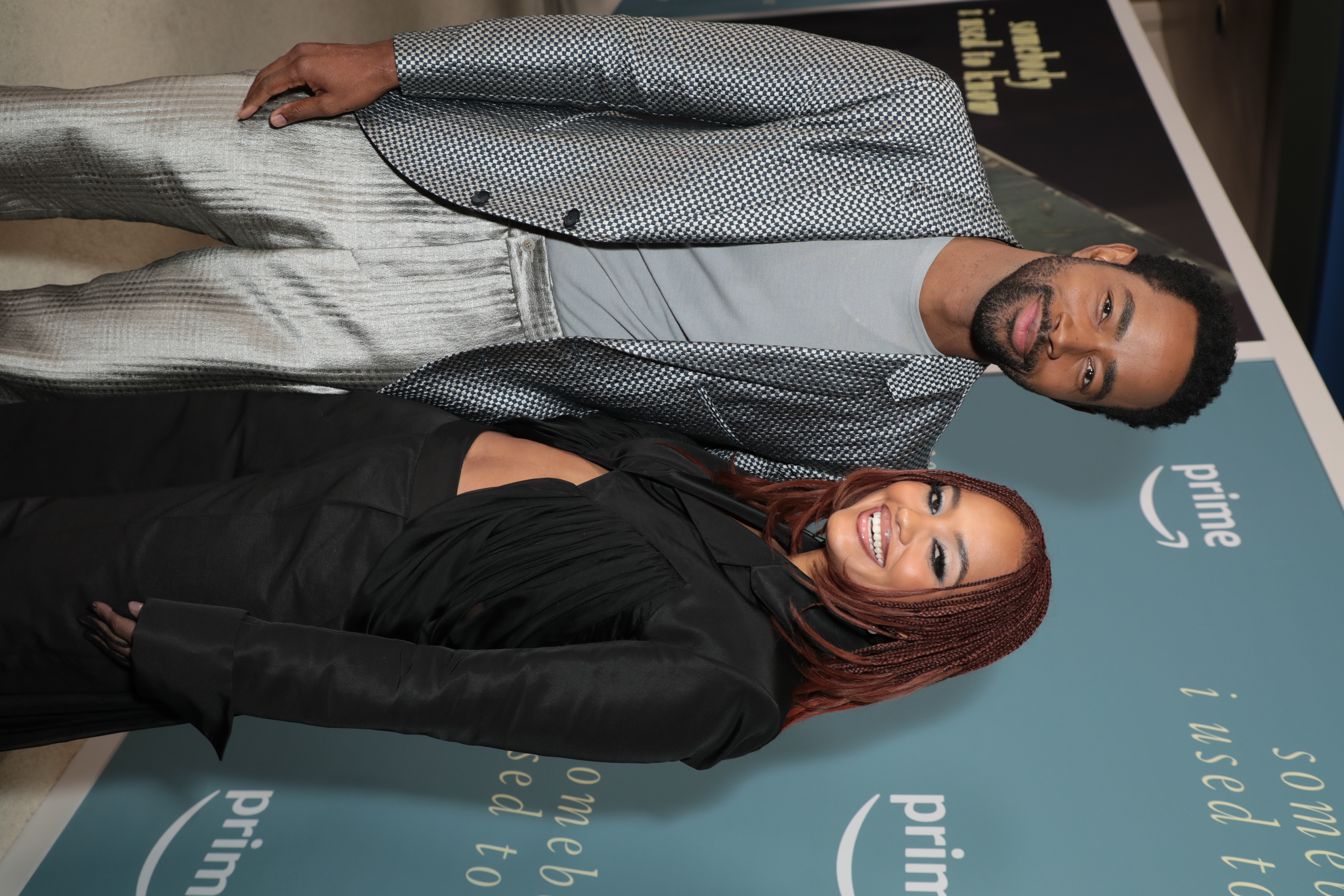 'Somebody I Used To Know' premiere assets