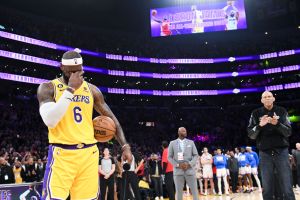 NBA Basketball: Lakers vs Thunder