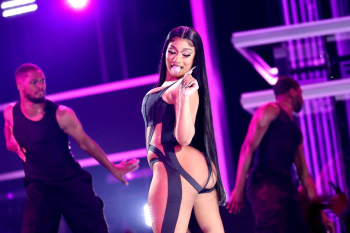 2022 Billboard Music Awards - Inside