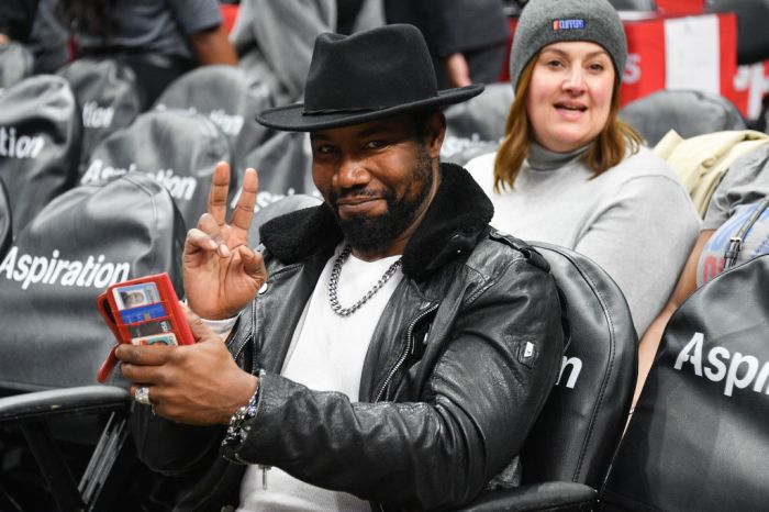 Celebrities At The Los Angeles Clippers Game