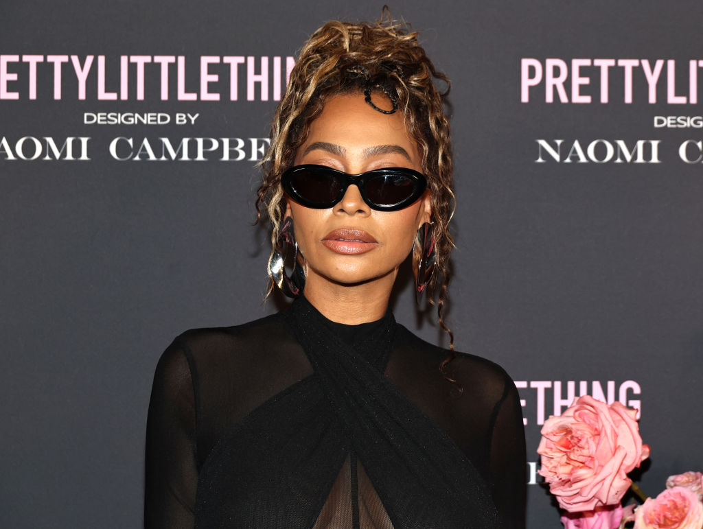 PrettyLittleThing x Naomi Campbell - Arrivals