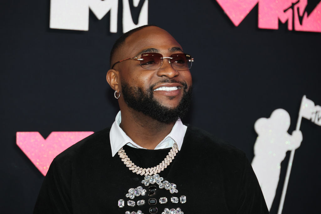 Davido attends the 2023 MTV Video Music Awards - Arrivals