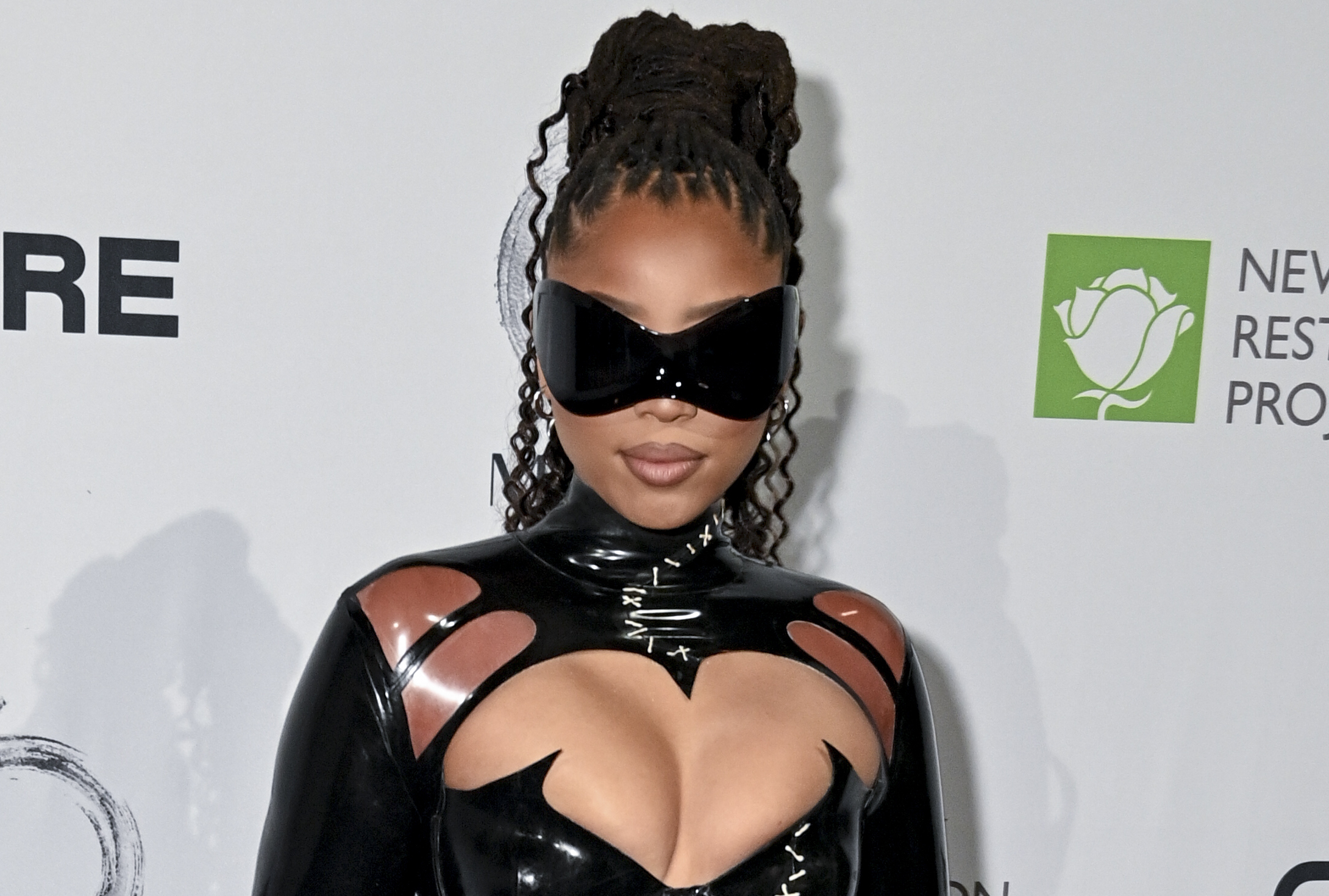 New York Restoration Project's 27th Annual Halloween Gala "Once Upon a Hulaween: Scarytales & Deadtime Stories" - Arrivals