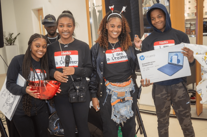 Future's FreeWishes holiday event