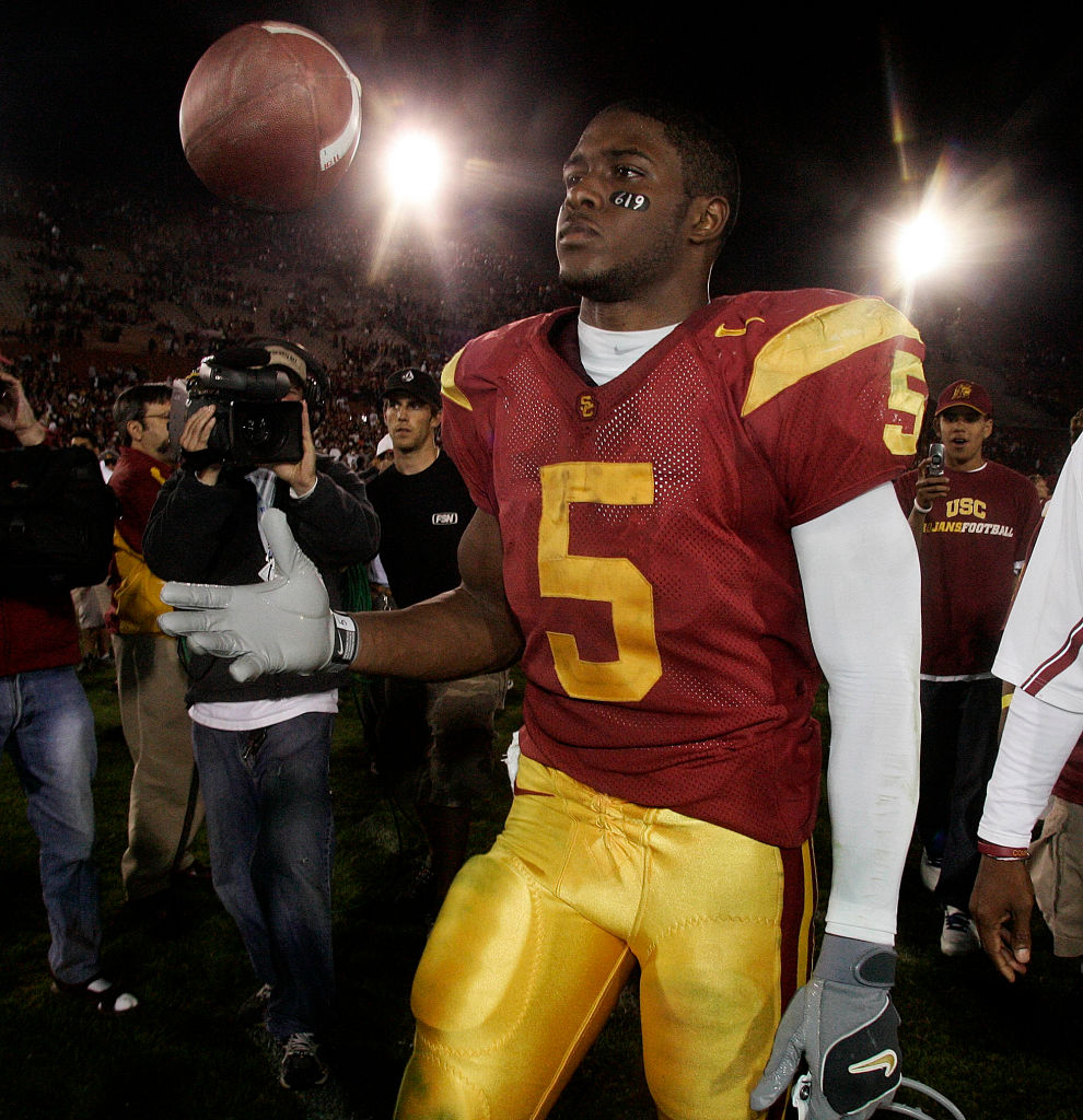 Reggie Bush and USC to get 2005 Heisman Trophy back.