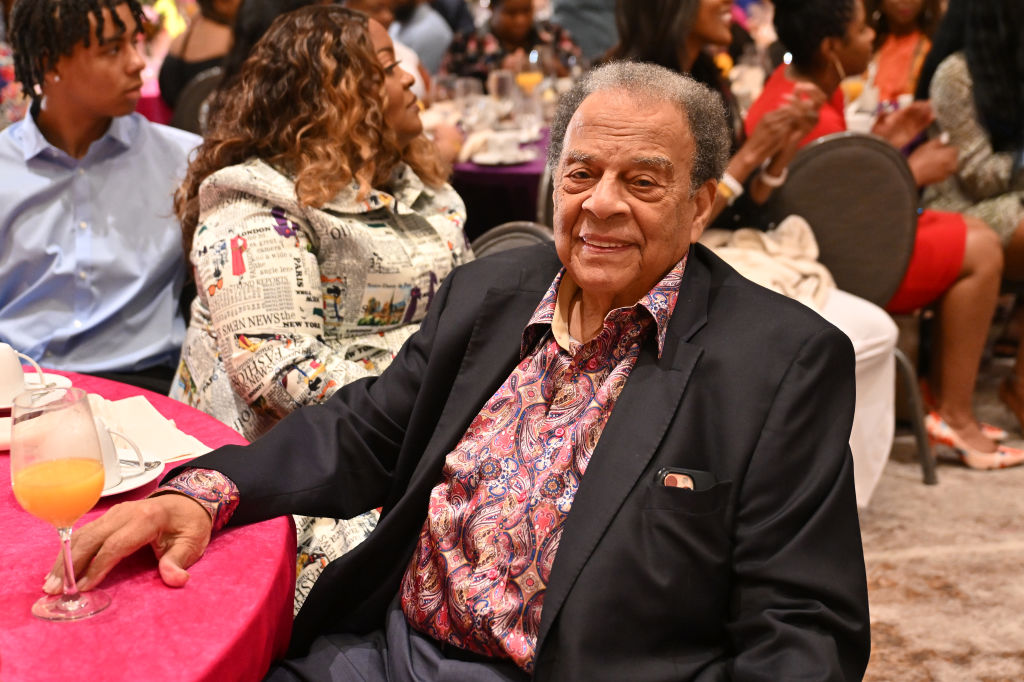 Hallmark Mahogany Hosts Mahogany Honors Brunch