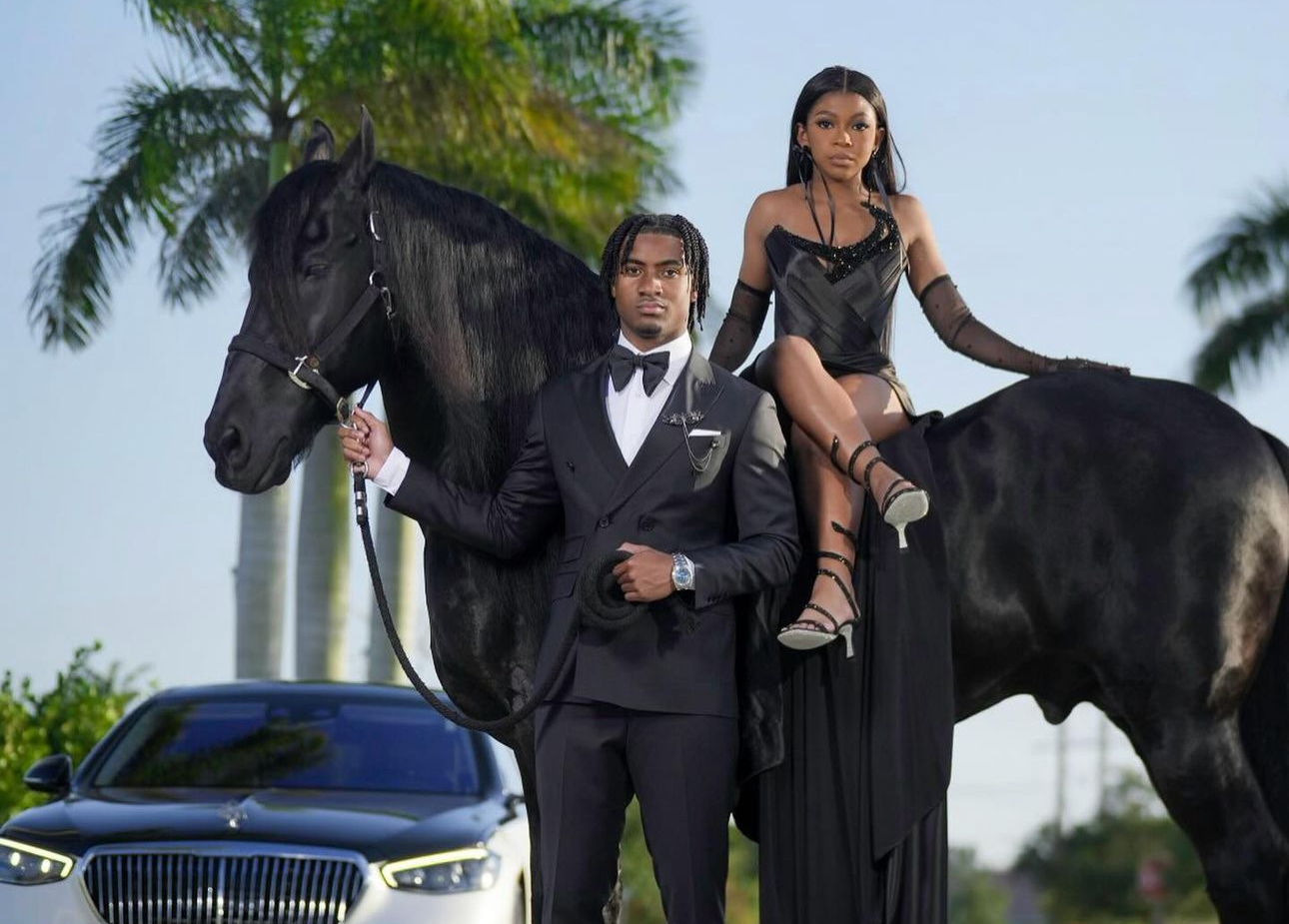 Extravagant Prom Flexes 2024 asset