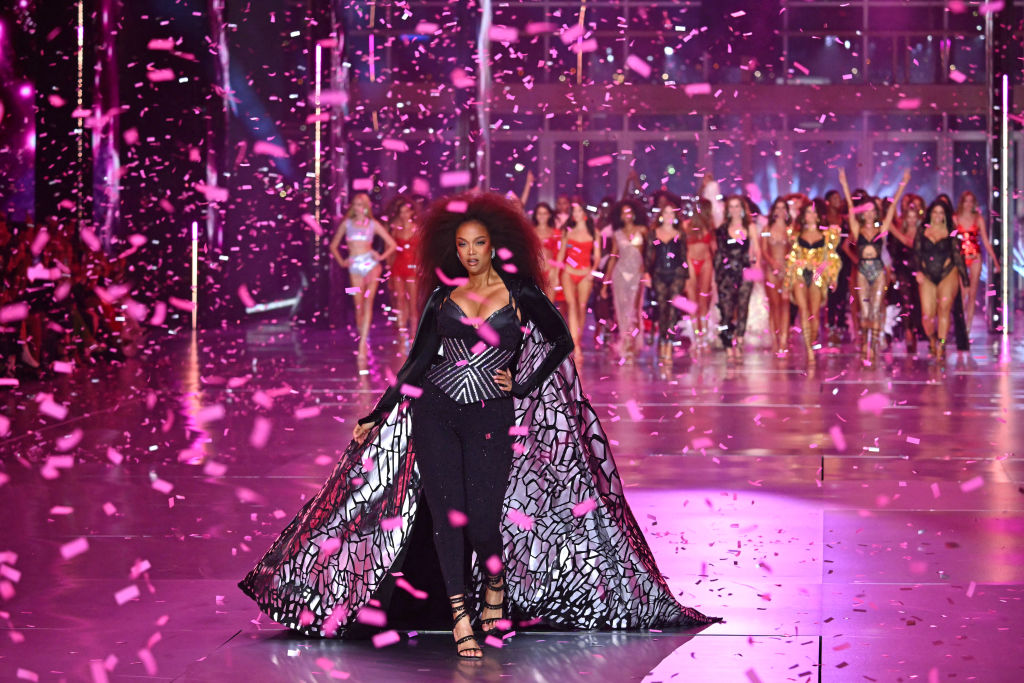 US-FASHION-CELEBRITY-VICTORIA'S SECRET
