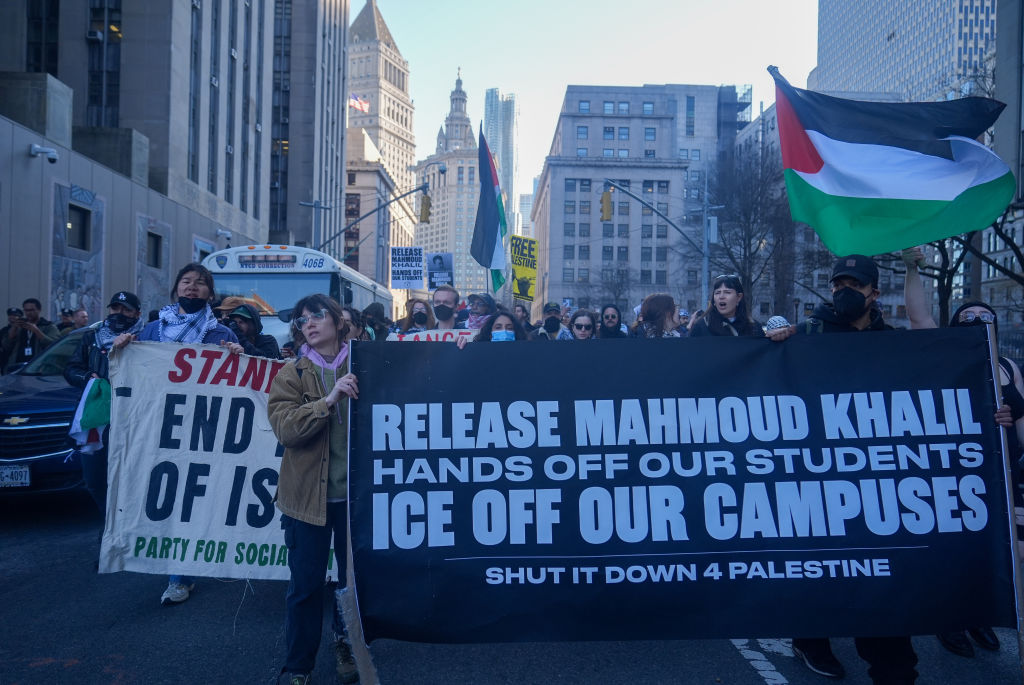 Massive protest over ICE's arrest of pro-Palestine activist in New York City