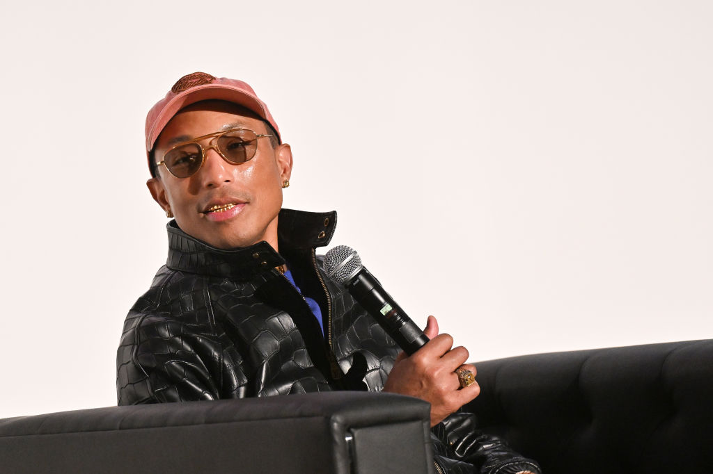 "All Day I Dream About Sport" Premiere