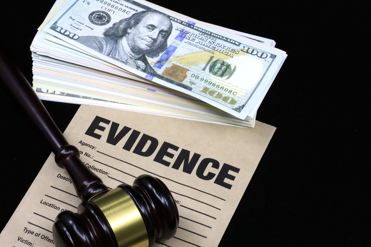 Evidence bag for storing crime scene clues